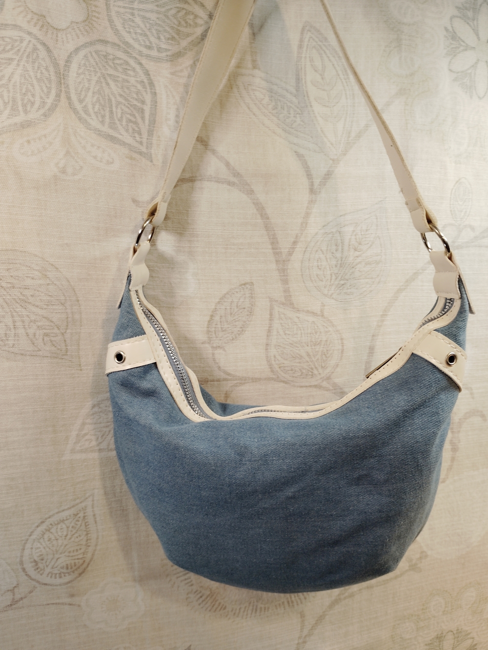 Hello Kitty Light Blue Denim &Pink Logo Shoulder Bag by Sanrio - Picture 3 of 5